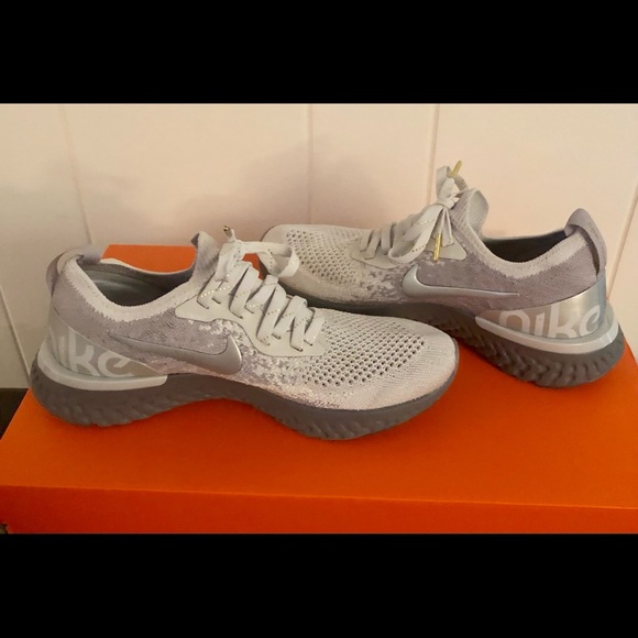 SOLD!!! Nike Epic React - Picture 3 of 6